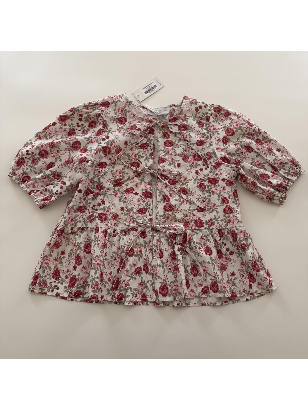 Small Women’s Tie Front Petal + Pup Floral Top NWT